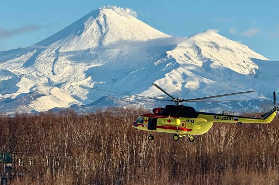 Вертолёты санавиации спасают жизни на Камчатке. Фото: kamgov.ru. Фотография 1