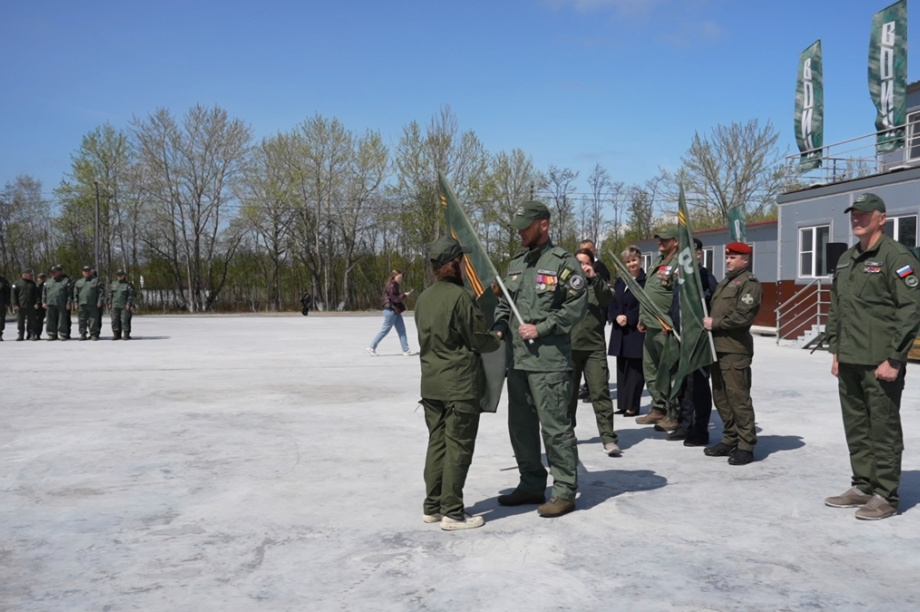 В центре «ВОИН» стартовала первая летняя смена для 80 школьников Камчатки. . Фотография 3